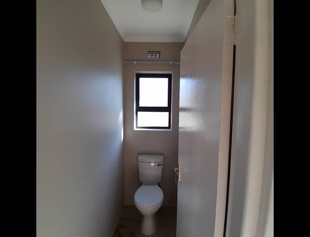 2 BEDROOM FREEHOLD FOR SALE IN NEW MODDER